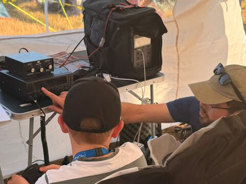 Well done to the Scouts and Guides who came along to 3rd Farnborough’s POTA radio activation this evening.  They made contact with Norway, Portugal, Ireland, Spain, Italy, France amongst other countries.  22 contacts in total.  Bravo !